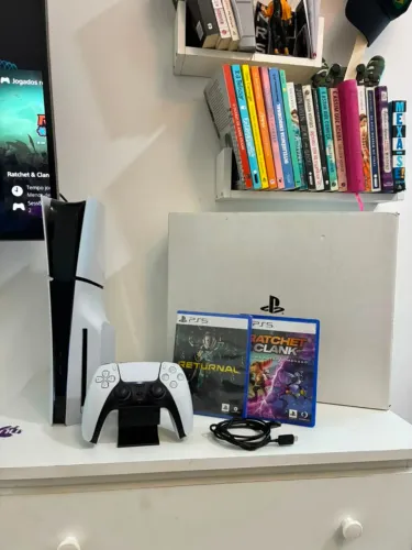 PS5 SLIM COM LEITOR DE DISCO 