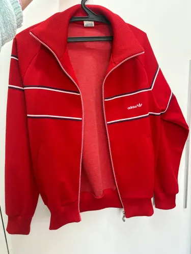 Jaqueta Adidas trefoil vermelha 