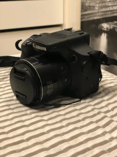 Canon PowerShot SX60 HS