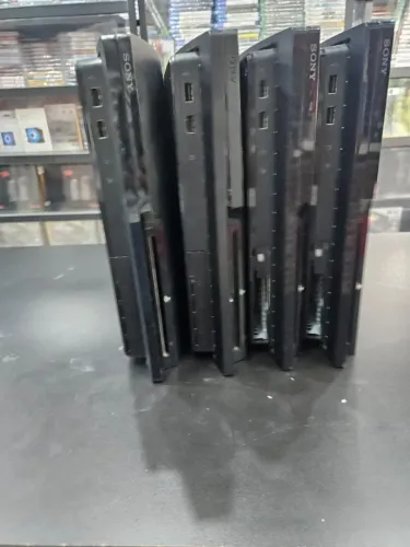 Lote de 16 Consoles Playstation 3 Slim (Sucata/Retirada de Peças)