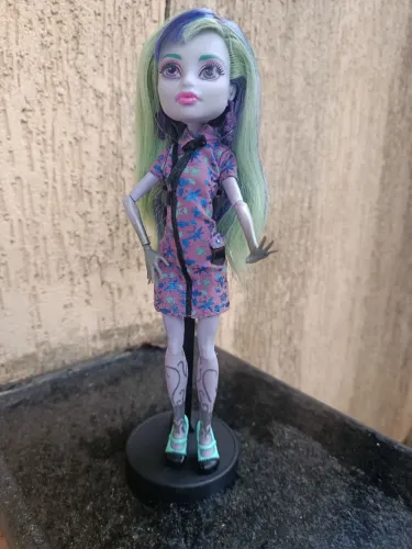 Monster high twyla