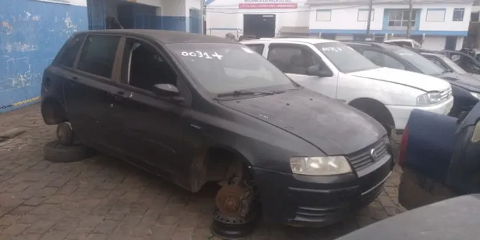 Fiat stilo 2007 para retirada de peças (sucata)