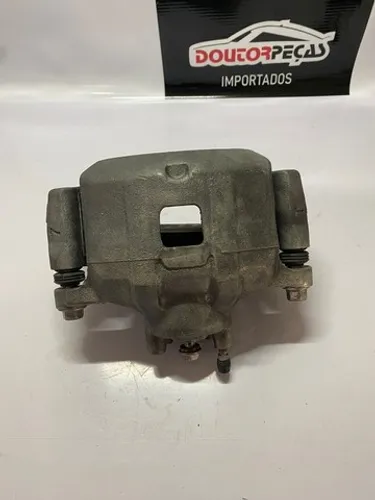 Pinca De Freio Dianteira Direita Mitsubishi Outlander 2014