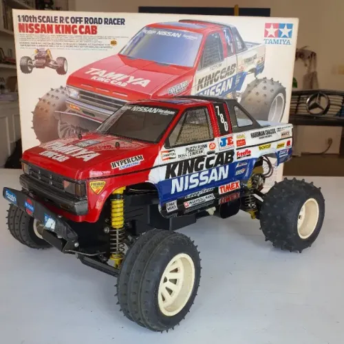 Tamyia Nissan King Cab Radio Control 1:10 eletrico competição, 64.000rpm