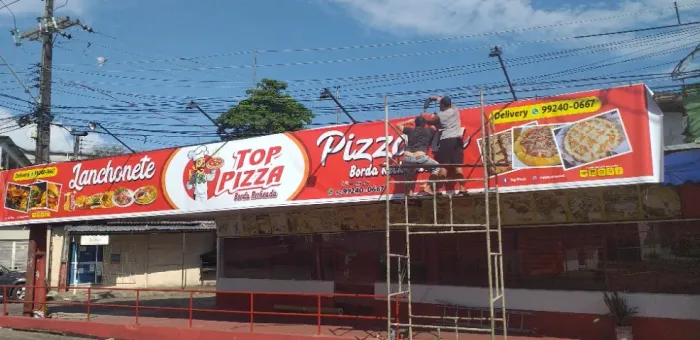 Faixadas em Lonas aparte R$: 85,00 o metro com a arte incluso