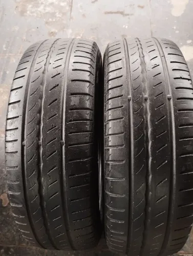 Par de pneus marca Pirelli P1 citurato aro 185/60/15