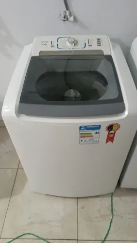 Máquina de Lavar Electrolux 15kg voltagem 220. Entrego instalada com garantia.