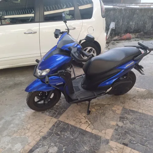 Yamaha fluo 2023 125 abs único dono equipada 13.000 km originais