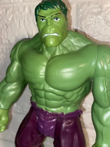 Boneco incrível hulk