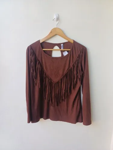 Blusa marrom com franjas tam M