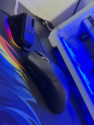 Mouse gamer sem fio Attack Shark x11 com base de carregamento, lacrado
