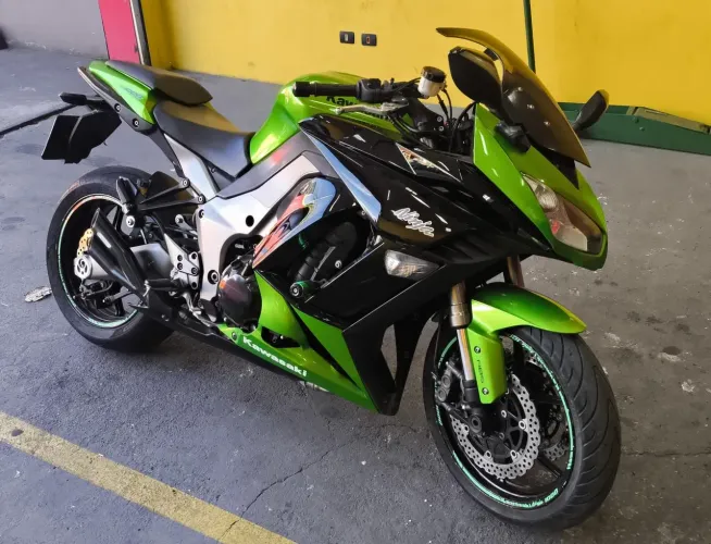 nov1012ページ NINJA ZX-10R 2012