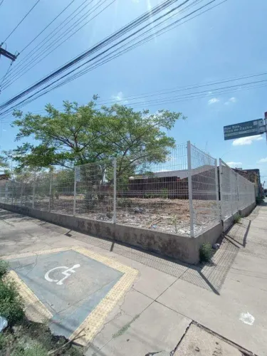 R. DES.PIRES DE CASTRO - BAIRRO: CENTRO