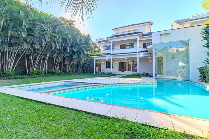 Casa à venda no condomínio CRYSTAL LAKE - 6 quartos por R$ 4.750.000,00 - Barra da Tijuca,