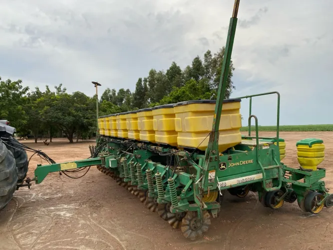 Vende-se Plantadeira  ou troco !