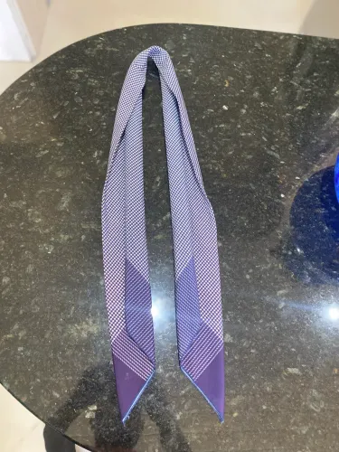 Lenço Carijó azul.