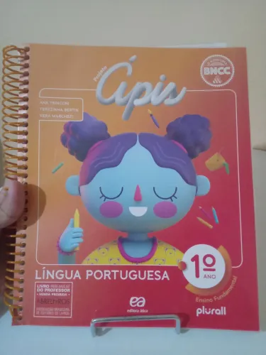 Livro didático Língua Portuguesa 1º Ano - Projeto Apis