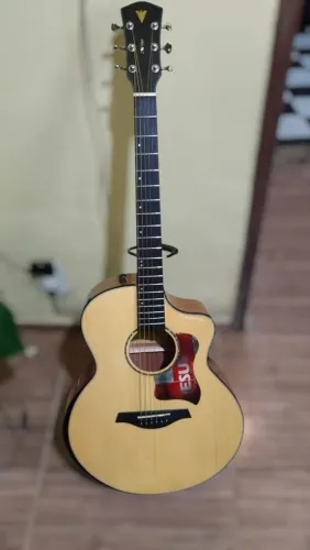 Violão J White modelo Ah599
