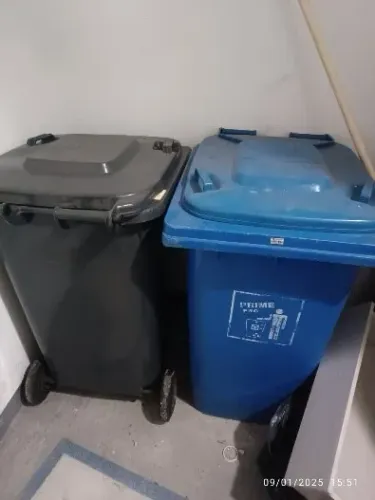 Carrinho de recolher lixo