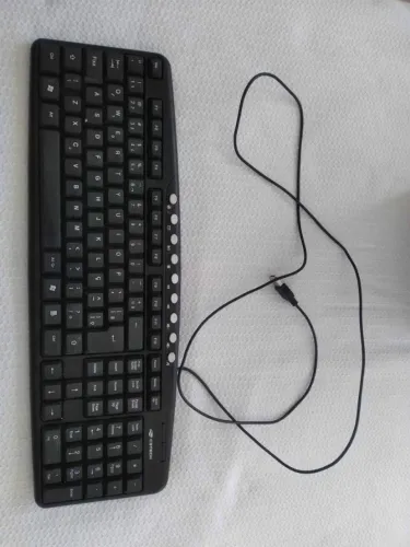 Teclado com fio funcionando perfeitamente