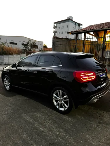Mercedes-Benz GLA 200 Adv. 1.6/1.6 TB 16V Flex Aut. 2015