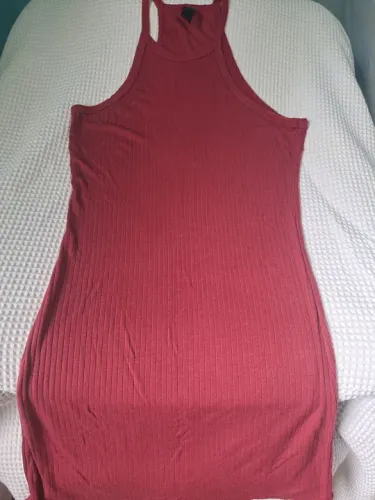 Vestido vermelho sem mangas