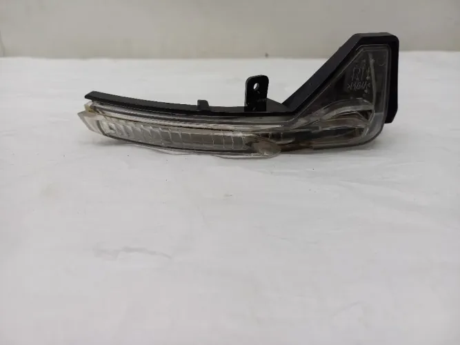Pisca seta retrovisor LD Volskwagen Virtus 20/22
