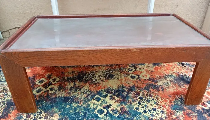 Mesa de Centro Retangular com Tampo de Vidro