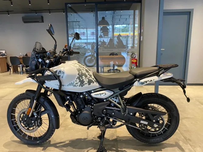 Motos Royal Enfield Himalayan 450cc no Brasil