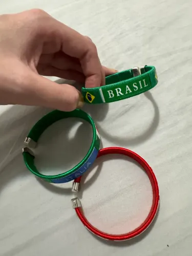 Kit 3 pulseiras países . Inglaterra, Itália e Brasil