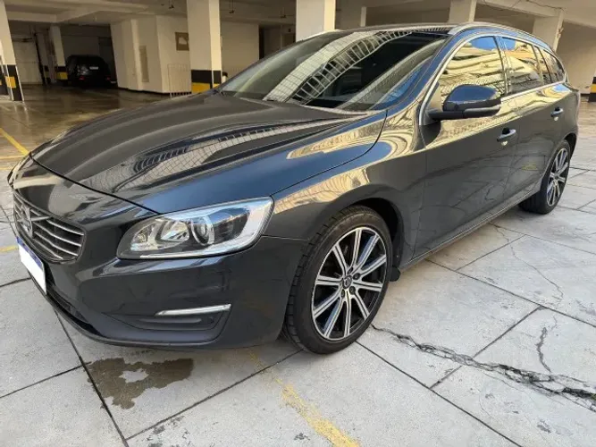 Volvo V60 T-4 Momentum 2.0 190cv 5P 2018