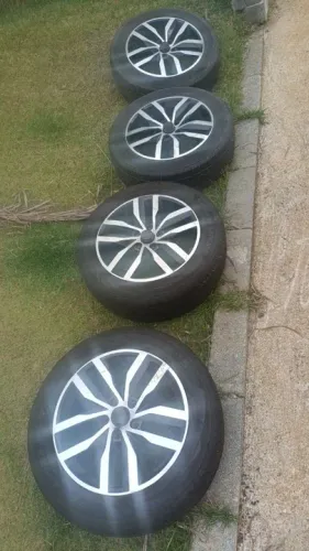 Rodas Jeta / Golf / Audi - R17 - Aceito troca