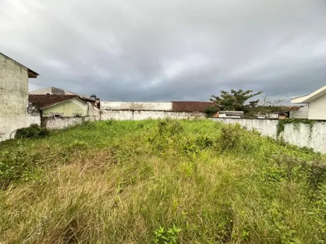 Terreno Limpo, Aterrado e Murado medindo 11x20 na Travessa C no Cohapar em GuaratubaPr