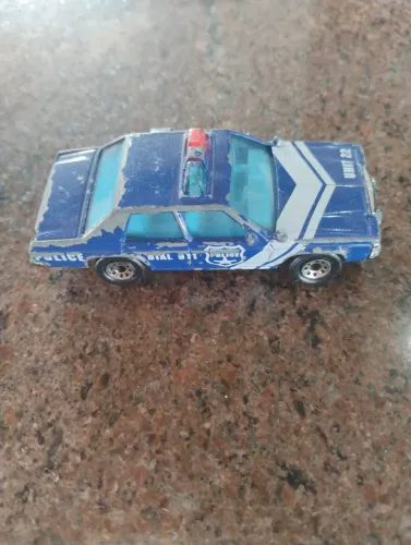 Miniatura carrinho polícia Matchbox