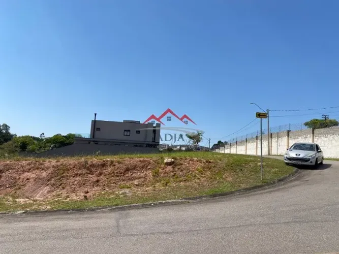 Terreno a venda no Condomínio fechado Bella Vitta Jundiaí - SP