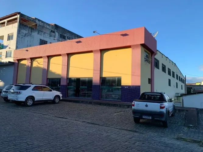 ALUGO GALPAO 100m2 NO BAIRRO SÃO FRANCISCO DE ASSIS, ITAPETINGA-BA