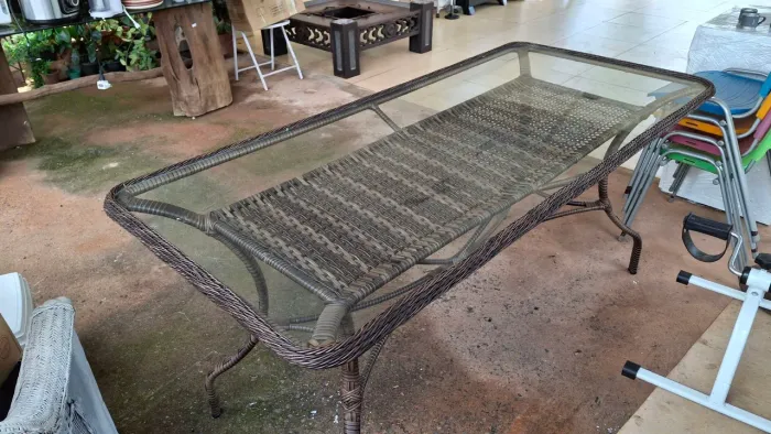 Mesa retangular 1,85m X 85 cm X 80cm de altura