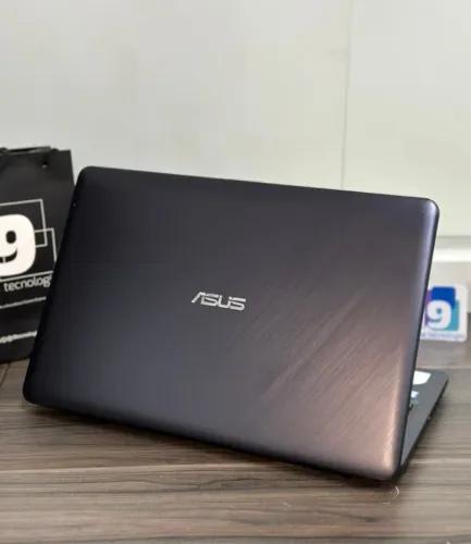 Notebook Asus Vivo Book X 543U   Processador: i5- 6 2000 2.30MHz - 6° geração LOJA FISICA