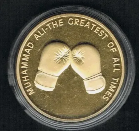 Medalha Comemorativa Muhammad Ali "The Champ" - Folheada a Ouro .999 - Item de Colecionado