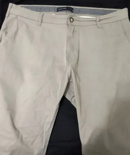 Calça Social em Sarja Cinza