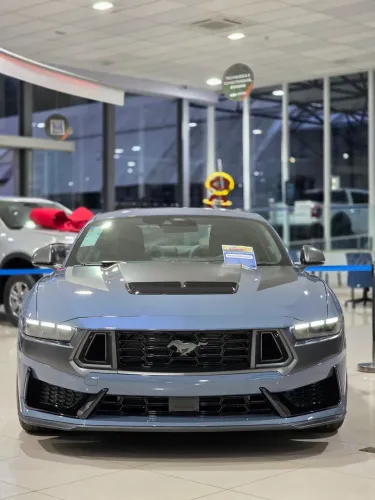 FORD MUSTANG DARK HORSE 2025