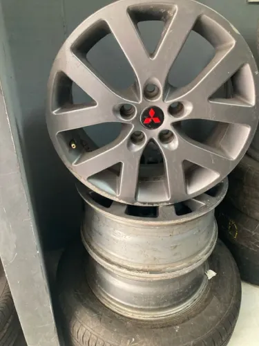 Rodas de liga leve Mitsubishi aro 17