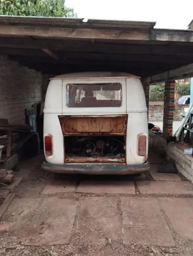Volkswagen Kombi Standard/ Luxo/ Serie Prata 1987