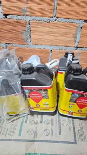 Aditivo Plastificante Quartzolit