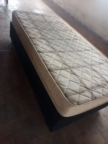 Cama Box e Colchão de Solteiro (Pikolins Mannes