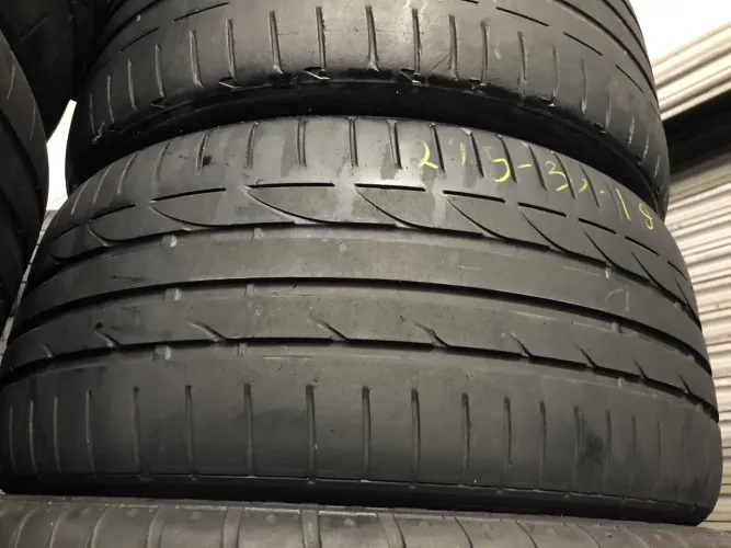 Pneus 245/35/19 Bridgestone meia via por 500$ os 2 instalados