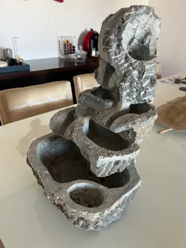 Fonte de água decorativa em pedra natural