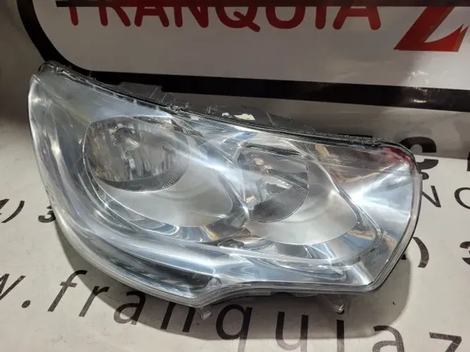 Farol lado direito C4 Lounge Cristal 