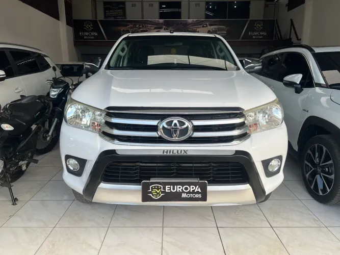 TOYOTA HILUX CD SRV 4x2