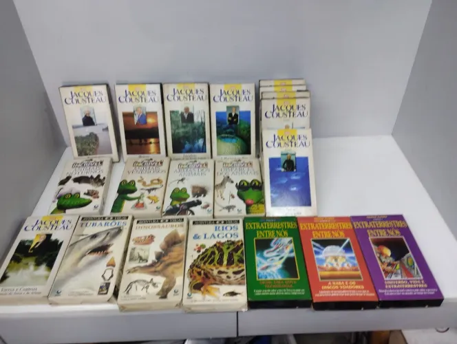 Fitas VHS Jacques Cousteau /mundo incrível dos animais /extraterrestres entre nós ( 20 un.